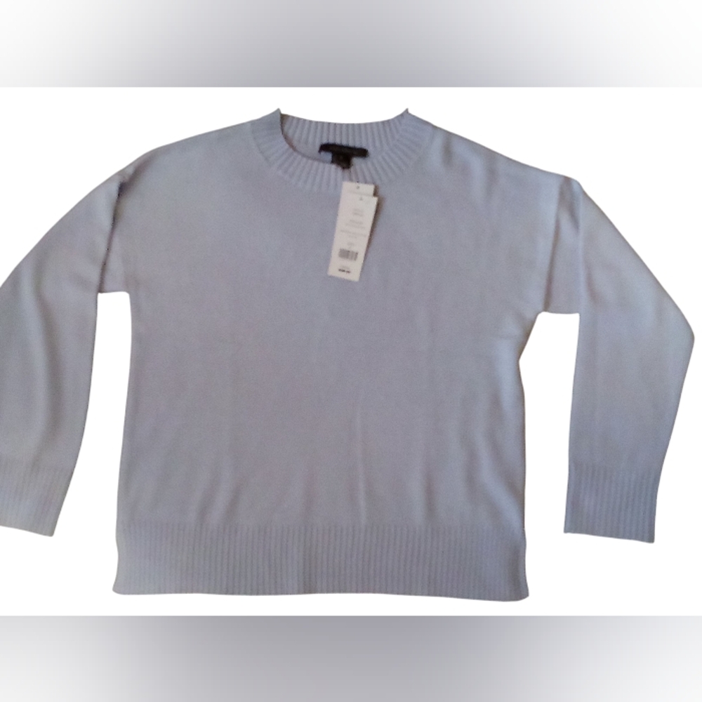 French Connection - Lilac Pull-Over Sweater, Size Small, Slits On Both Sides,... - Picture 10 of 10